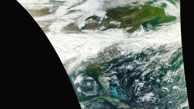 NASA’s new weather satellite delivers its first crazy crisp image of Earth