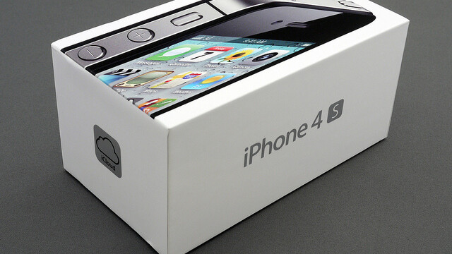 Apple begins taking orders for unlocked iPhone 4S in the US