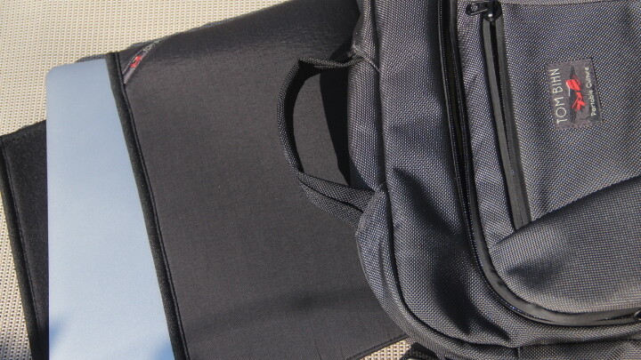 TNW Review: The Tom Bihn Cadet laptop bag is a rugged and refined winner