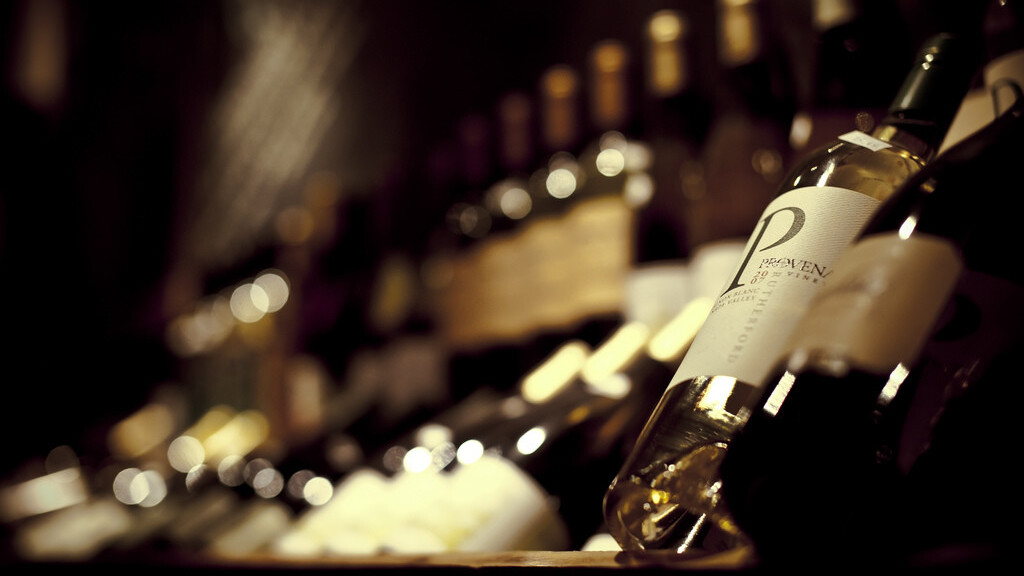 Hello Vino 2.0 lets you snap photos of wine bottles for smart recommendations