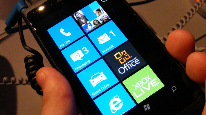 Nokia’s Lumia 800 gets the TSA treatment from the FCC