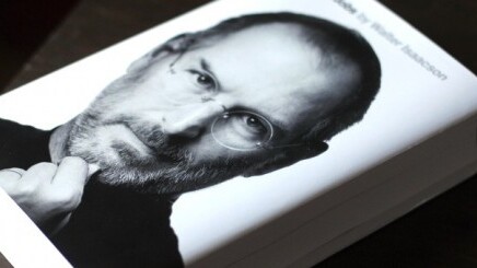 Steve Jobs biography hits top spot on Amazon’s 2011 best-seller chart