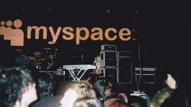 MySpace plans Japan exit as Twitter, Facebook continue to grow there