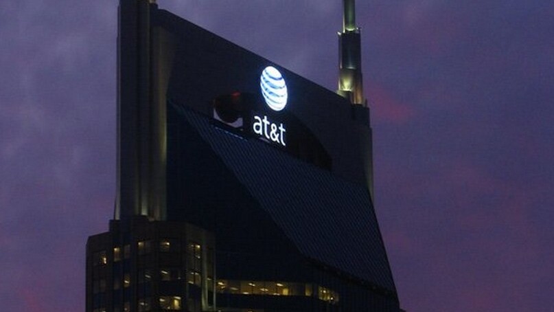 AT&T working to position itself as key Windows 8 partner
