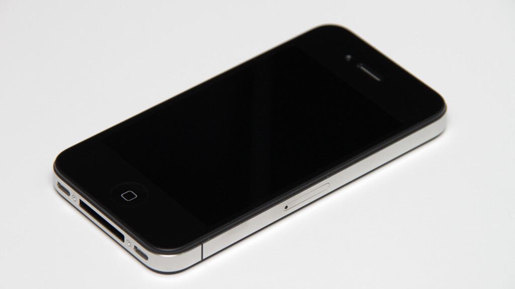 This jaw-dropping rendering of an iPhone 4 was written completely in CSS3