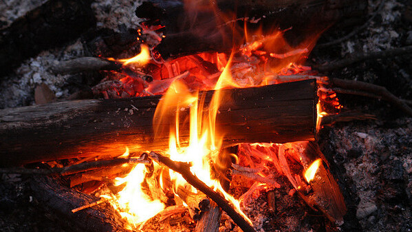 This site mocks 37 Signals after it attacked a YC startup for stealing code