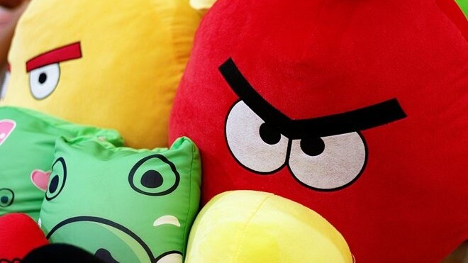 Angry Birds are flocking to Facebook as Valentine’s Day launch is revealed