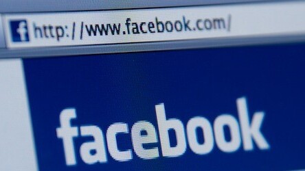 Pro-Israeli hacker posts what he says are log-in details for 100,000 Facebook accounts