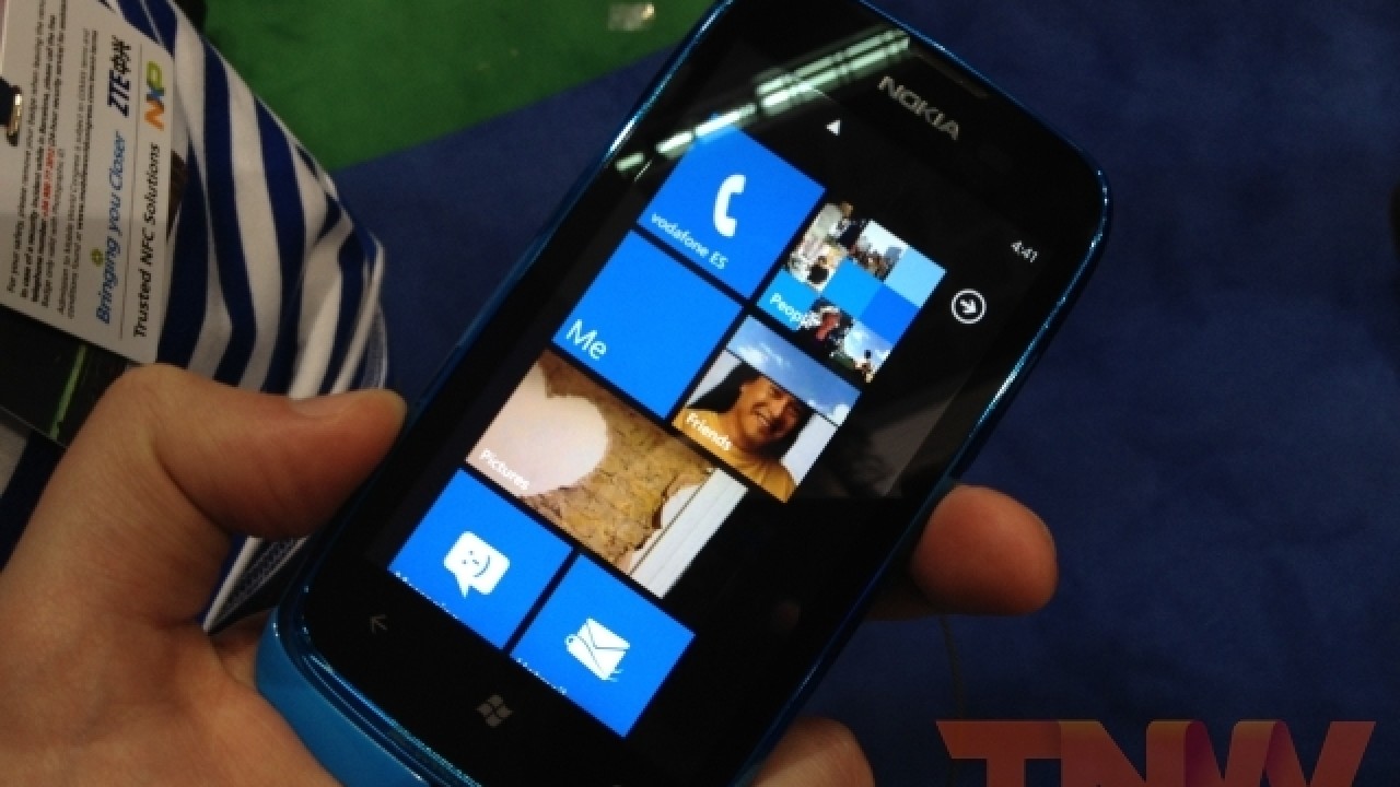 Hands-on with Nokia’s Lumia 610, its cheapest Windows Phone yet [Photos]