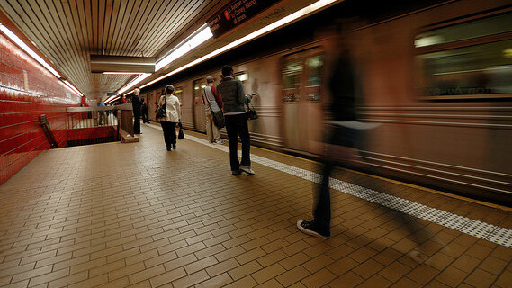 WiFi and cellphone service are finally coming to 30 NYC subway stations