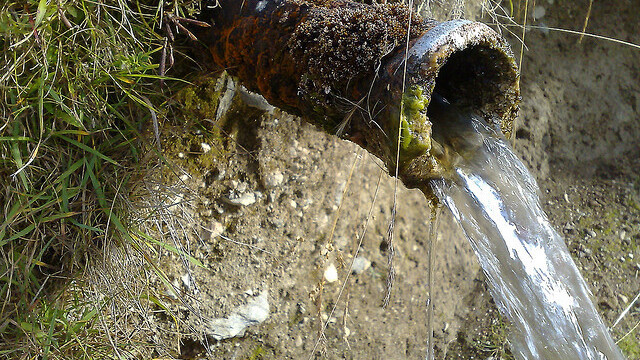 Google gives us a behind the scenes look at its water recycling program [video]