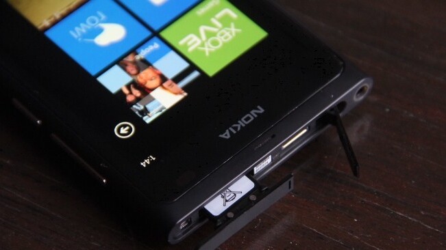 Nokia said to pay $25 million to make the Lumia 900 AT&T’s ‘Company Use’ phone