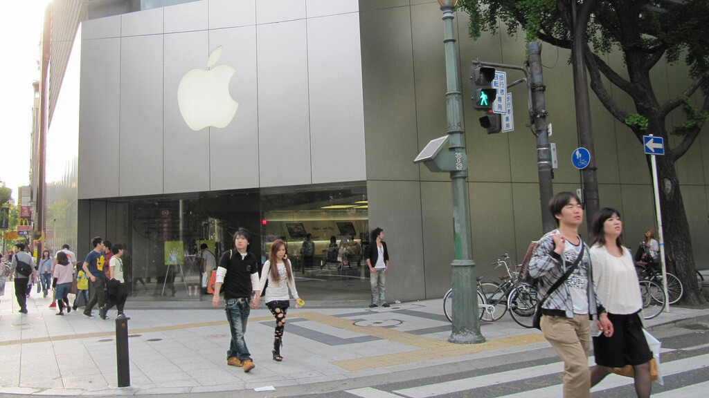 iPhone 4S demand sees Apple top Japan’s mobile industry for the first time, but for how long?