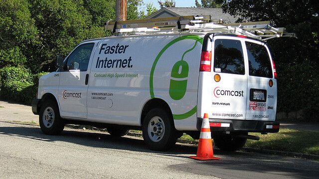Comcast boosts 250GB data cap to 300GB and more, blames it on the iPad and set-top boxes