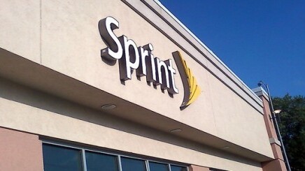 Sprint now offering $100 credit when you trade in an iPhone from any other carrier