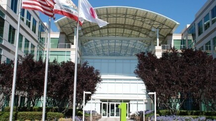 Apple says it will pay dividends to employees with RSUs, Tim Cook declines $75M share