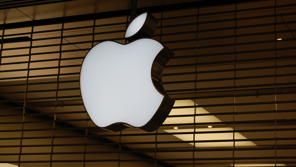 Apple beats IBM and Google to top global brand report, as tech firms dominate