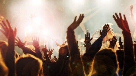 Crowd.fm makes it super simple to promote events online via Twitter, Facebook, Upcoming and more