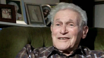 Business computing pioneer Ernest Kaye dies, aged 89