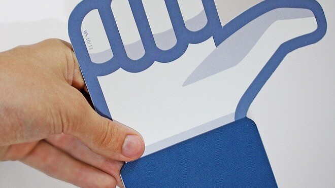 Facebook increases IPO size by 24.8%; offers 84m extra shares, may yield up to $18.4 billion