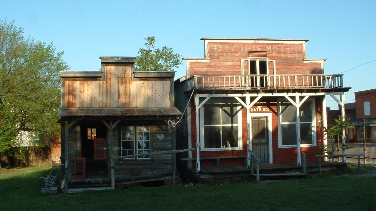 Alien-inhabited Kansas ghost town up for auction on eBay