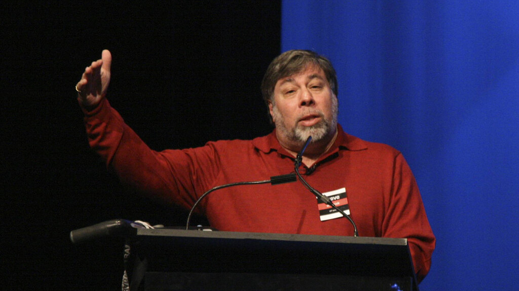 Apple co-founder Steve Wozniak: Mark Zuckerberg is like Steve Jobs and me rolled into one