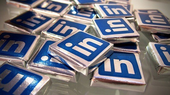 LinkedIn’s iOS app collects and transmits names, emails and notes from your calendar, in plain text