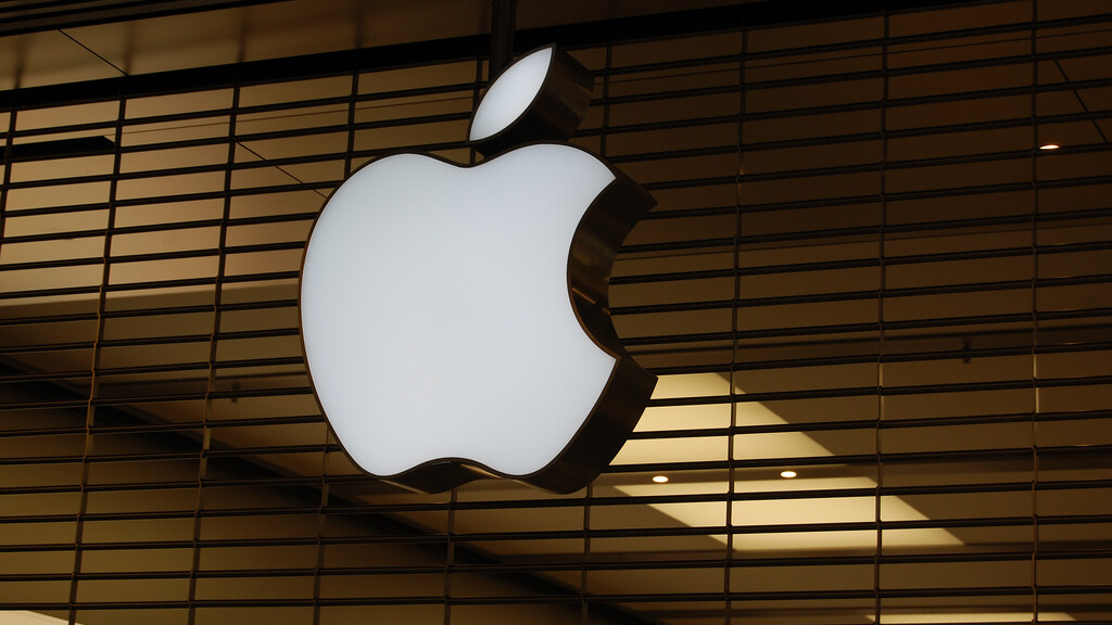Apple says it received 4,000-5,000 data requests from US officials in the last 6 months