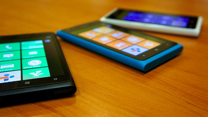 Nokia shifting Lumia 900 production to Argentina, explaining order declines with Compal