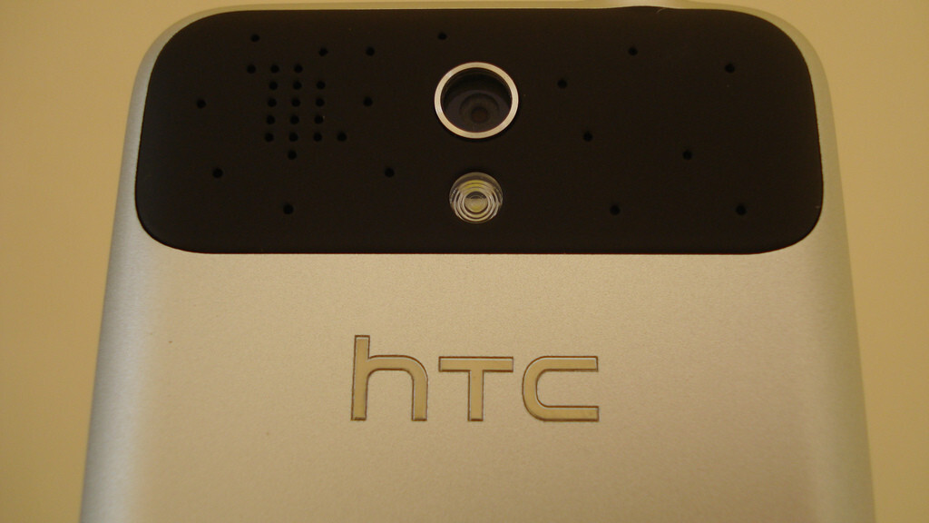 Unable to compete with Samsung, HTC is closing its office in South Korea