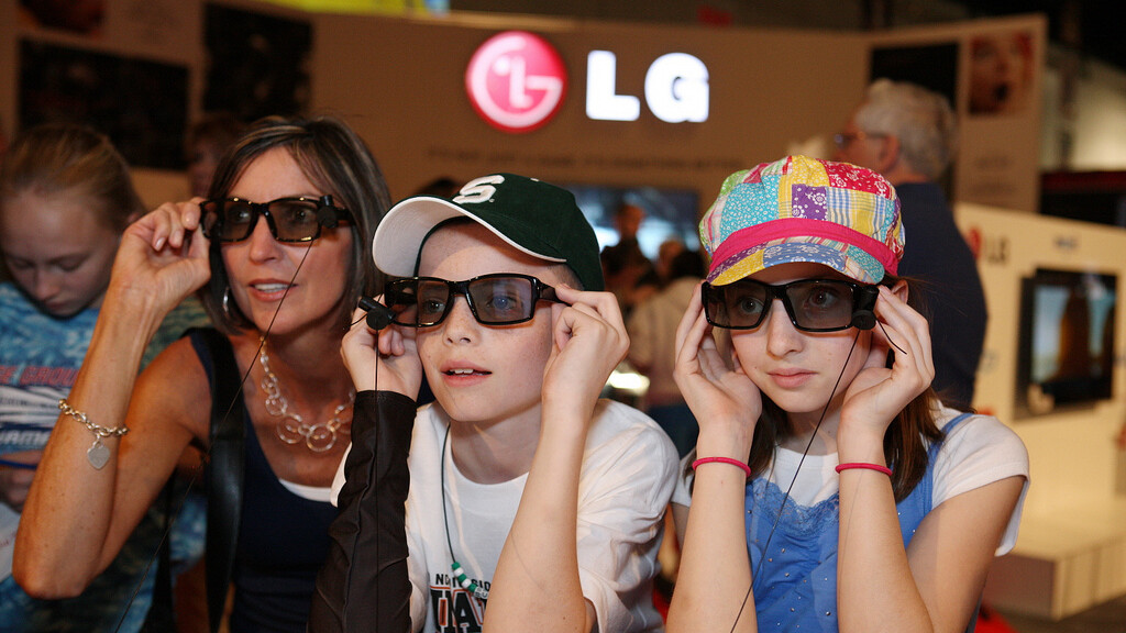LG tackles 3D TV games with new Game World portal, launching later this year