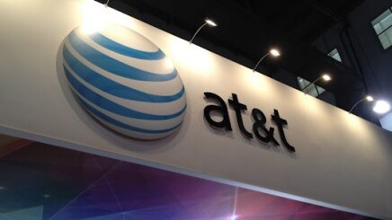 AT&T to provide free FaceTime service over cellular for data sharing plan users only