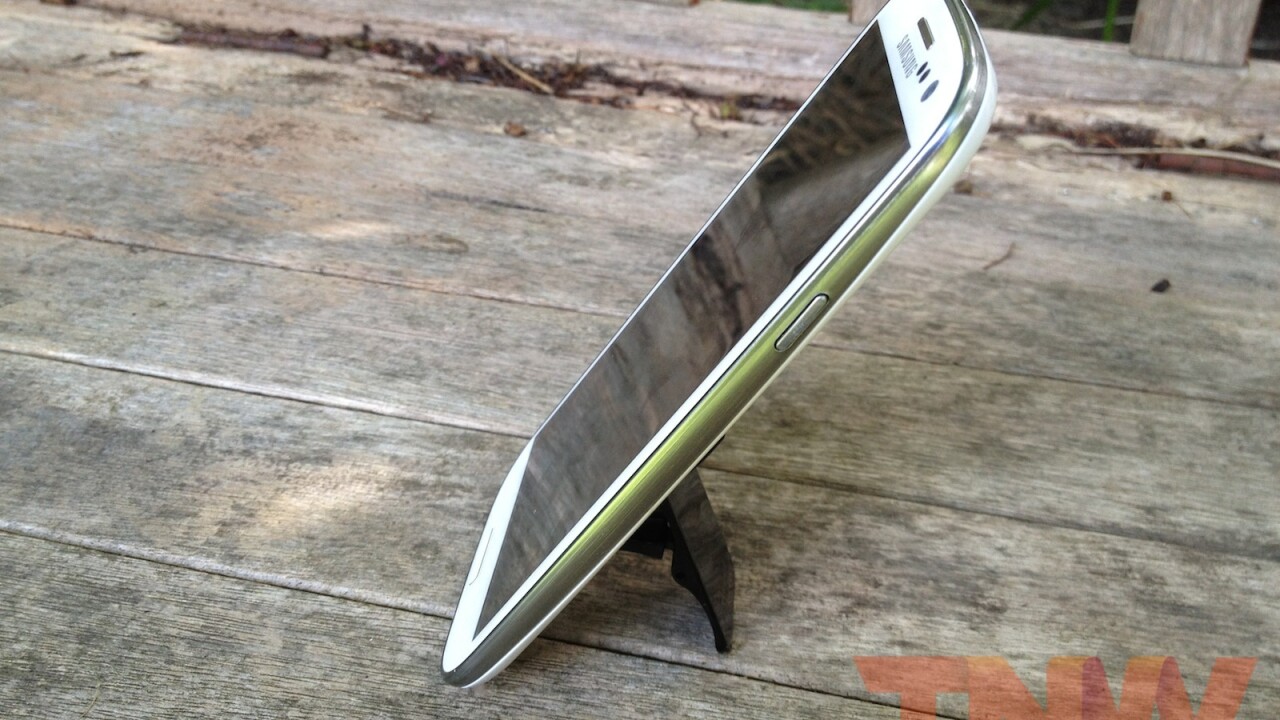 TNW Review: The Flygrip helps you get to grips with your portable gadgets…quite literally