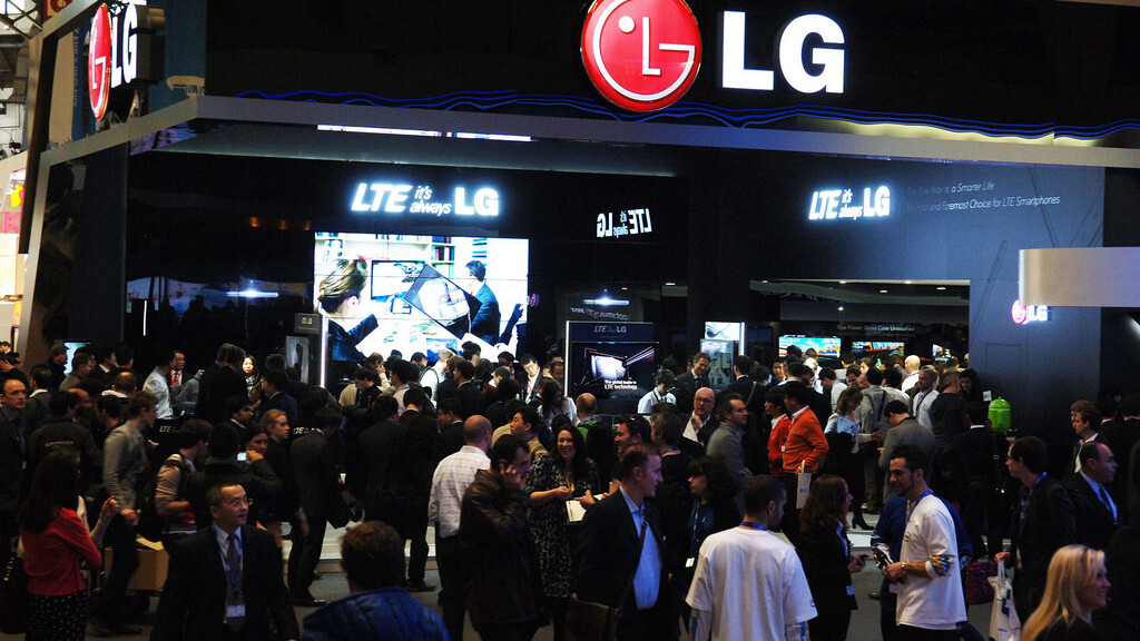 LG snatches second place from Apple in US handset market following December sales: Report