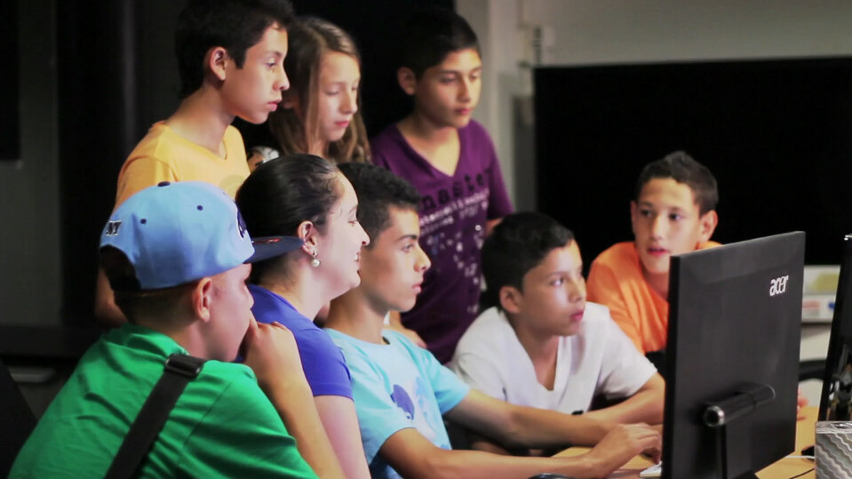 Coderise will teach kids how to code in developing nations, starting with Colombia