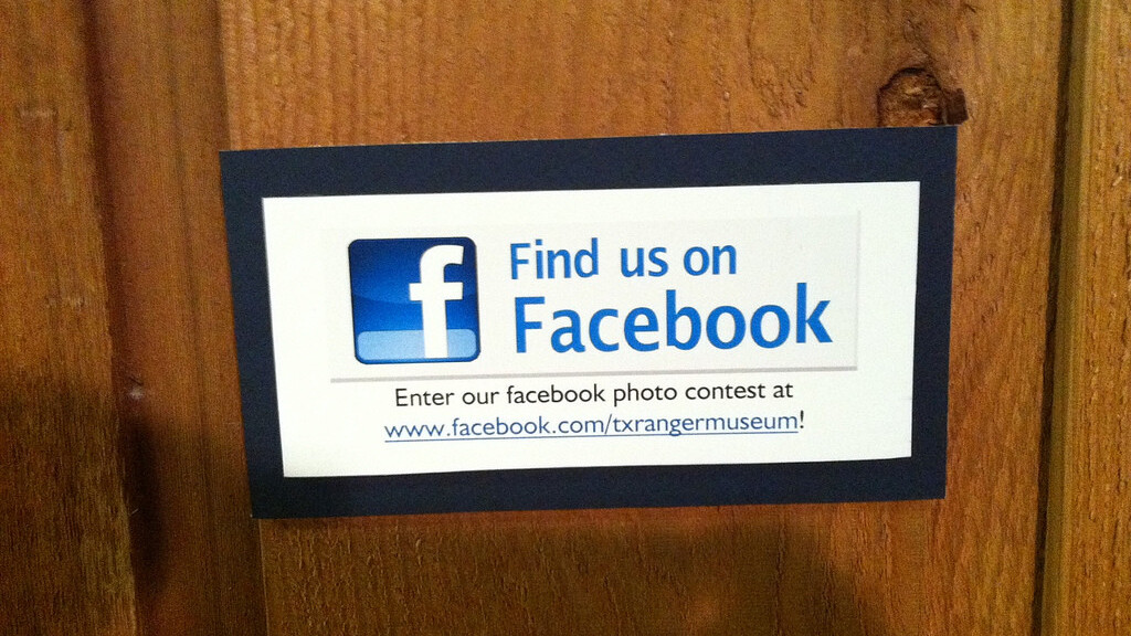 Facebook Pages Manager gets iOS 7 redesign, now allows tagging in posts and comments