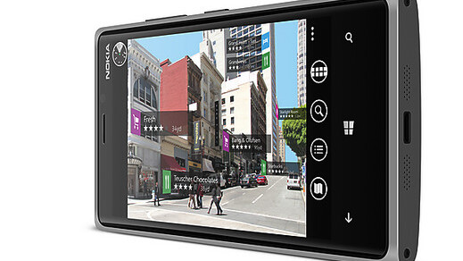 Report: Nokia to start selling its new flagship Lumia 920 phone in Europe in November