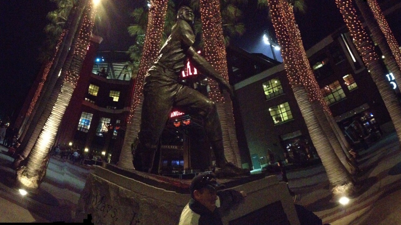 The great MLB At Bat gets 16×9 widescreen video on iPhone 5, Passbook support for game tickets