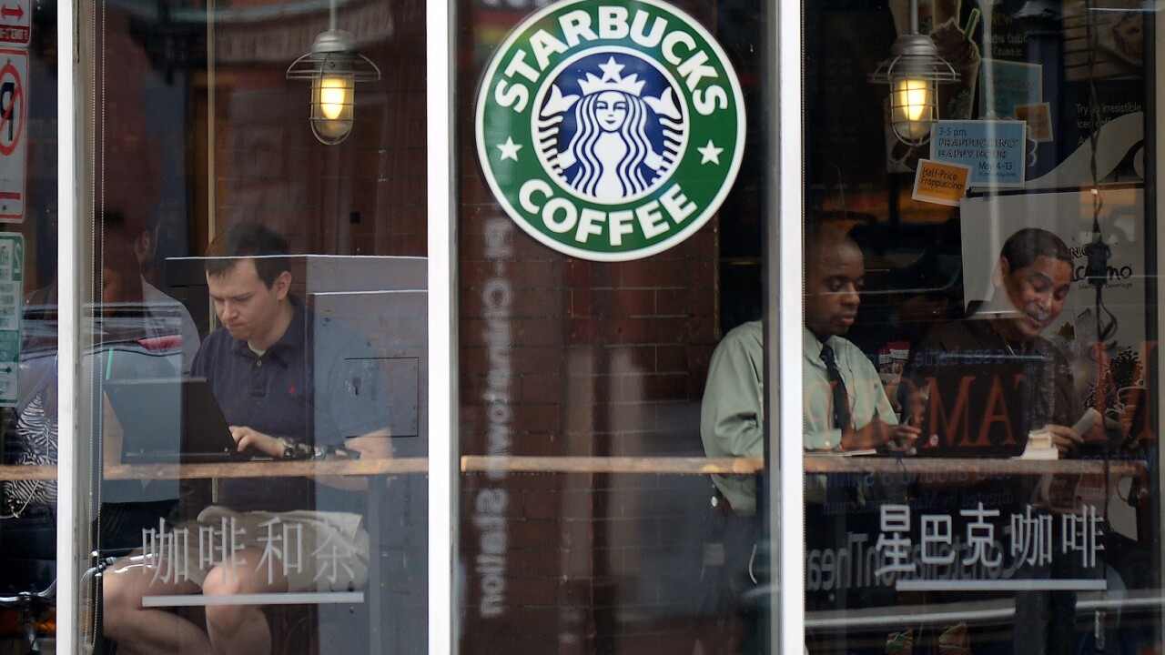 Starbucks adds Passbook support to iOS apps in the UK and Canada, but still no iPhone 5 compatibility