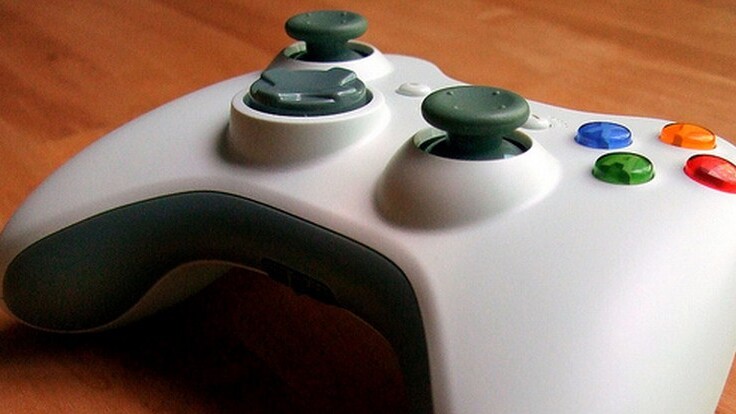 Microsoft yanks Xbox’s Twitter and Facebook apps, pointing users to Internet Explorer 9