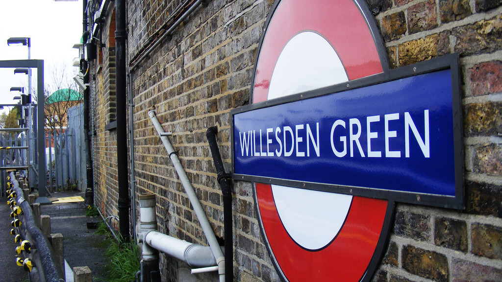 Virgin Media to extend free London Underground WiFi access until 2013