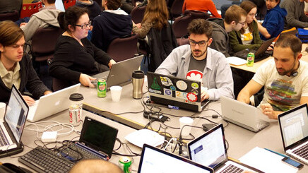 Microsoft opens up registration for WOWZAPP 2012 hackathon in 30 different locations