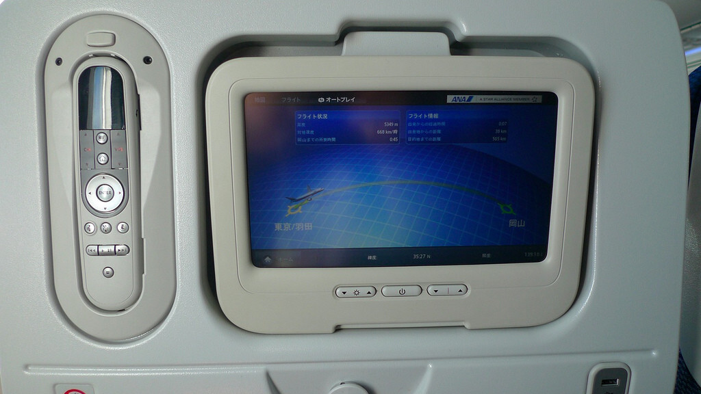 Samsung and Boeing partner, vowing to advance in-flight entertainment