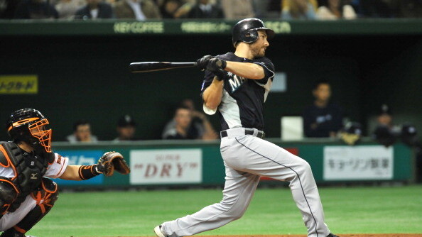 Groupon partners with Major League Baseball to become its official daily deals site for its 30 clubs