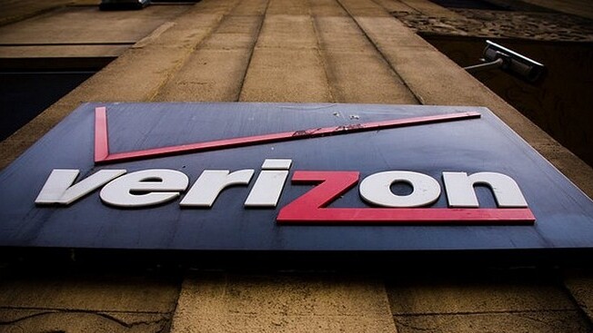 Verizon manages to advertise against Windows 8, apparently by accident