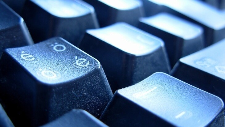 Blogger’s Android and iOS apps get landscape composing, Google+ integration, and iPad support