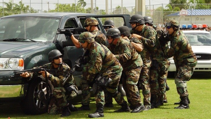 FBI agents use Facebook and Twitter to look for insider trading