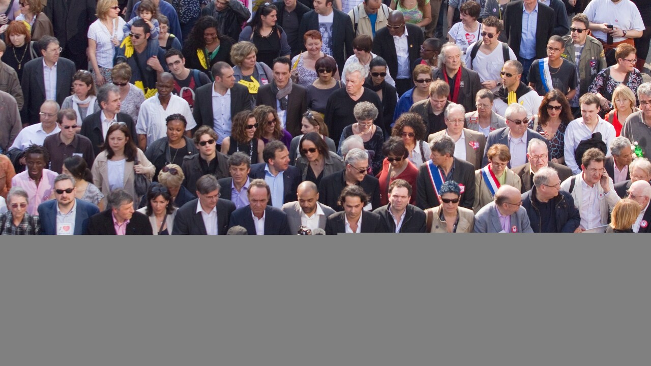 French Jewish Students Union demands Twitter hand over identities of those behind anti-Semitic tweets