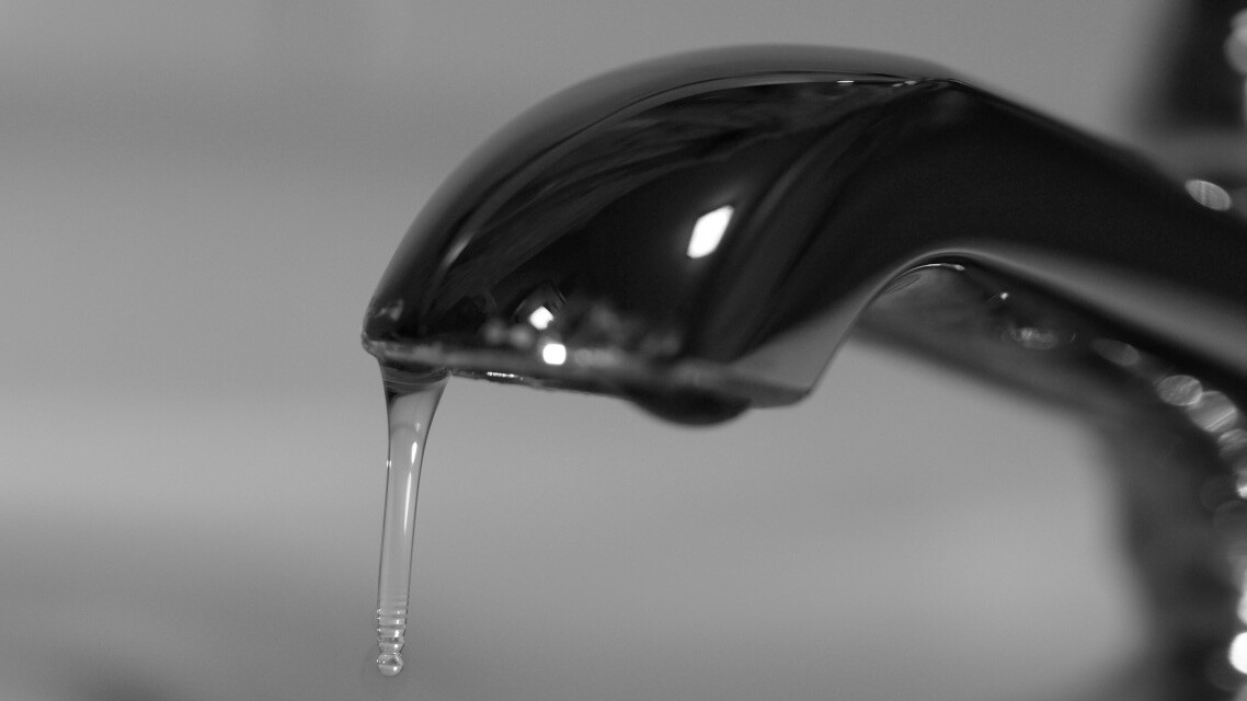 Following individual Android 4.2 features, hackers post the entire Nexus 4 system image online