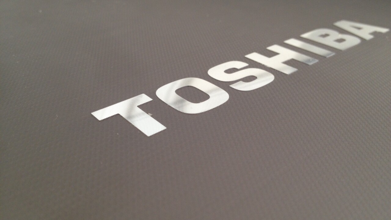 Toshiba P875 review – A workhorse of a laptop that might break your back but not your bank